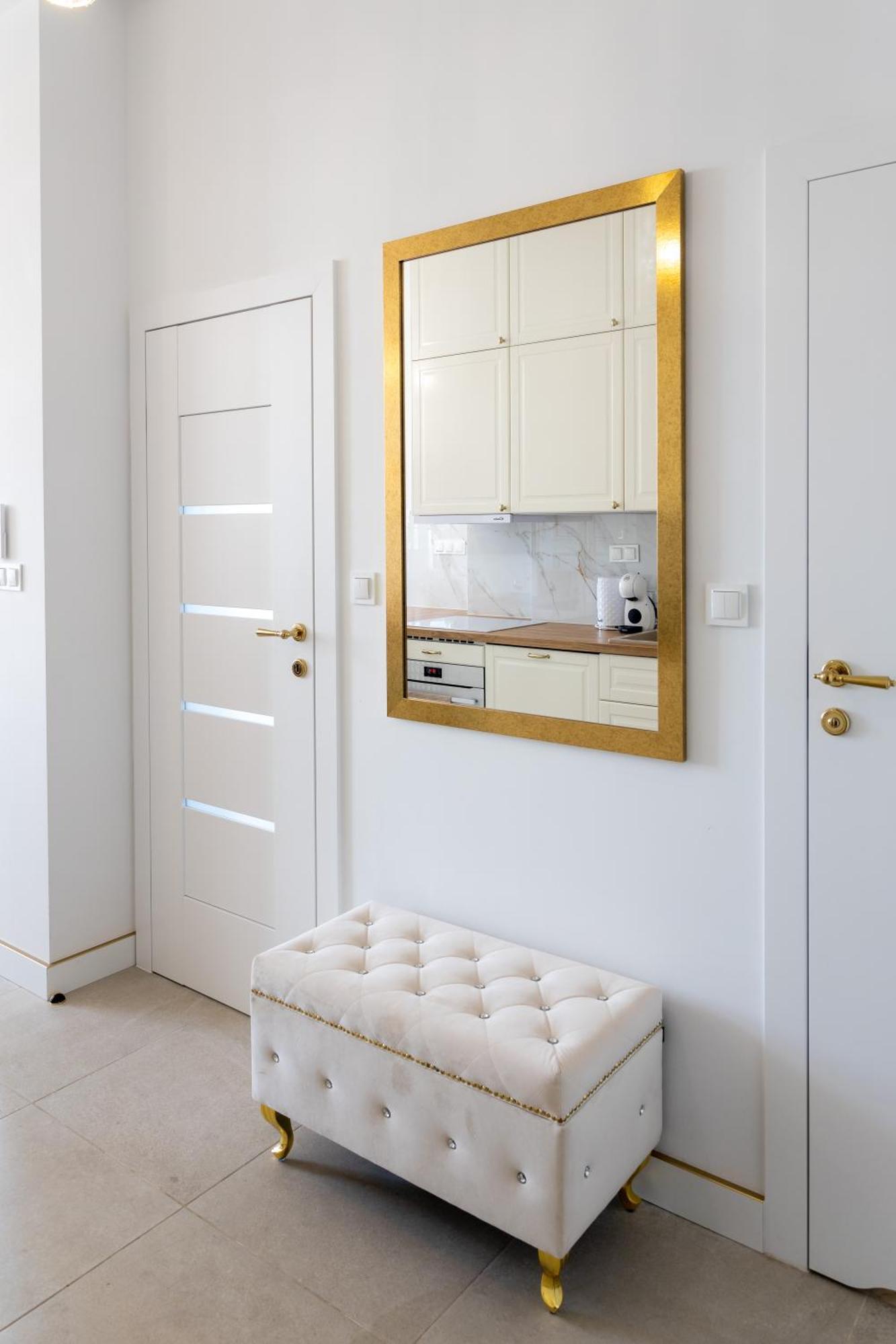 Rezydencja Wroclaw Apartment *